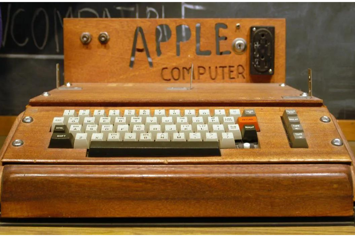 Chiếc máy tính Apple I