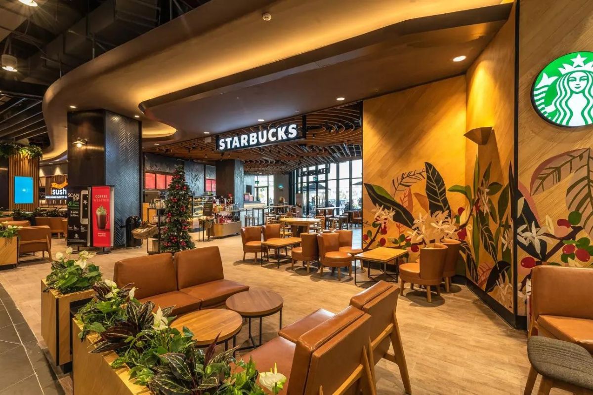 Không gian bên trong Starbucks được thiết kế rất độc đáo